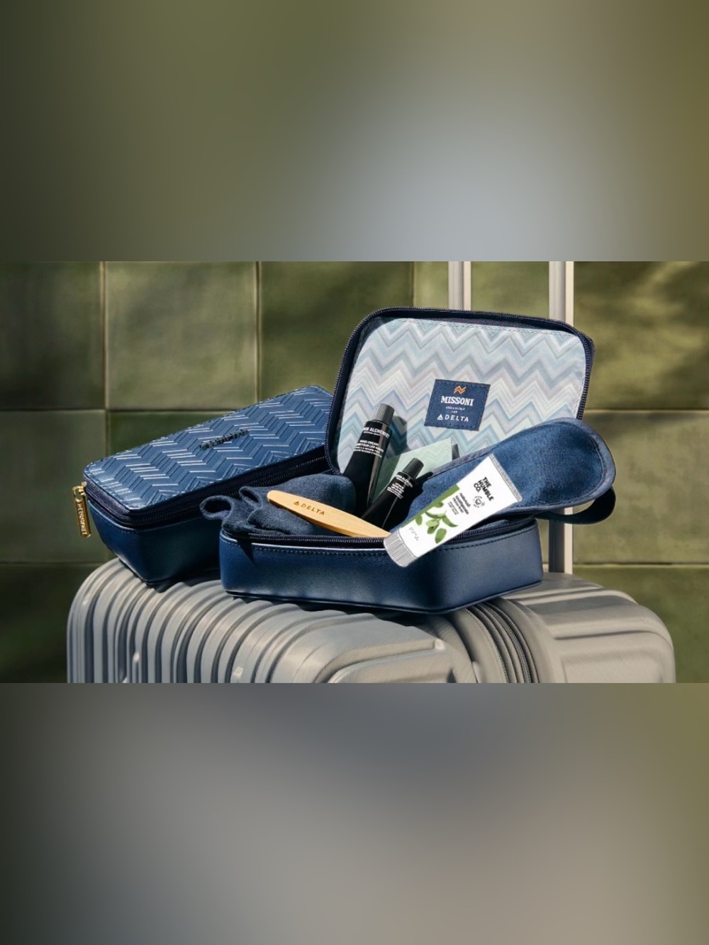 Missoni Cosmetic Case / Amenity kit - Picture 2 of 5